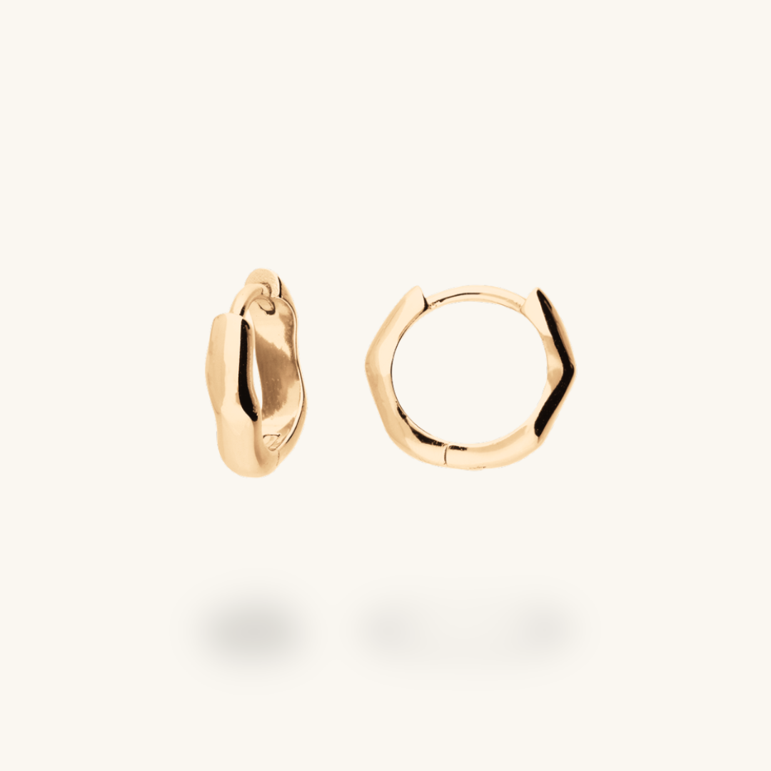 Mini Ripple Huggie Earring
