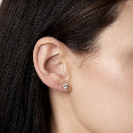 Solitaire Stud Earrings Gold
